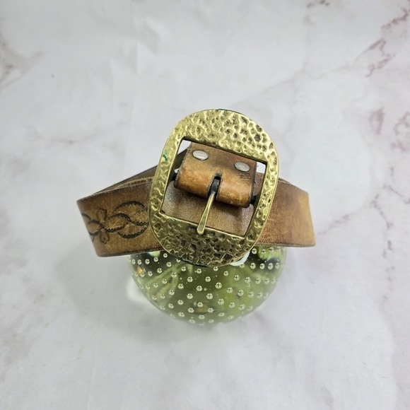 Vintage Accessories - Vintage Leather Belt Western Stud Engraved Tooled Brass 34 35 36 37 Womens